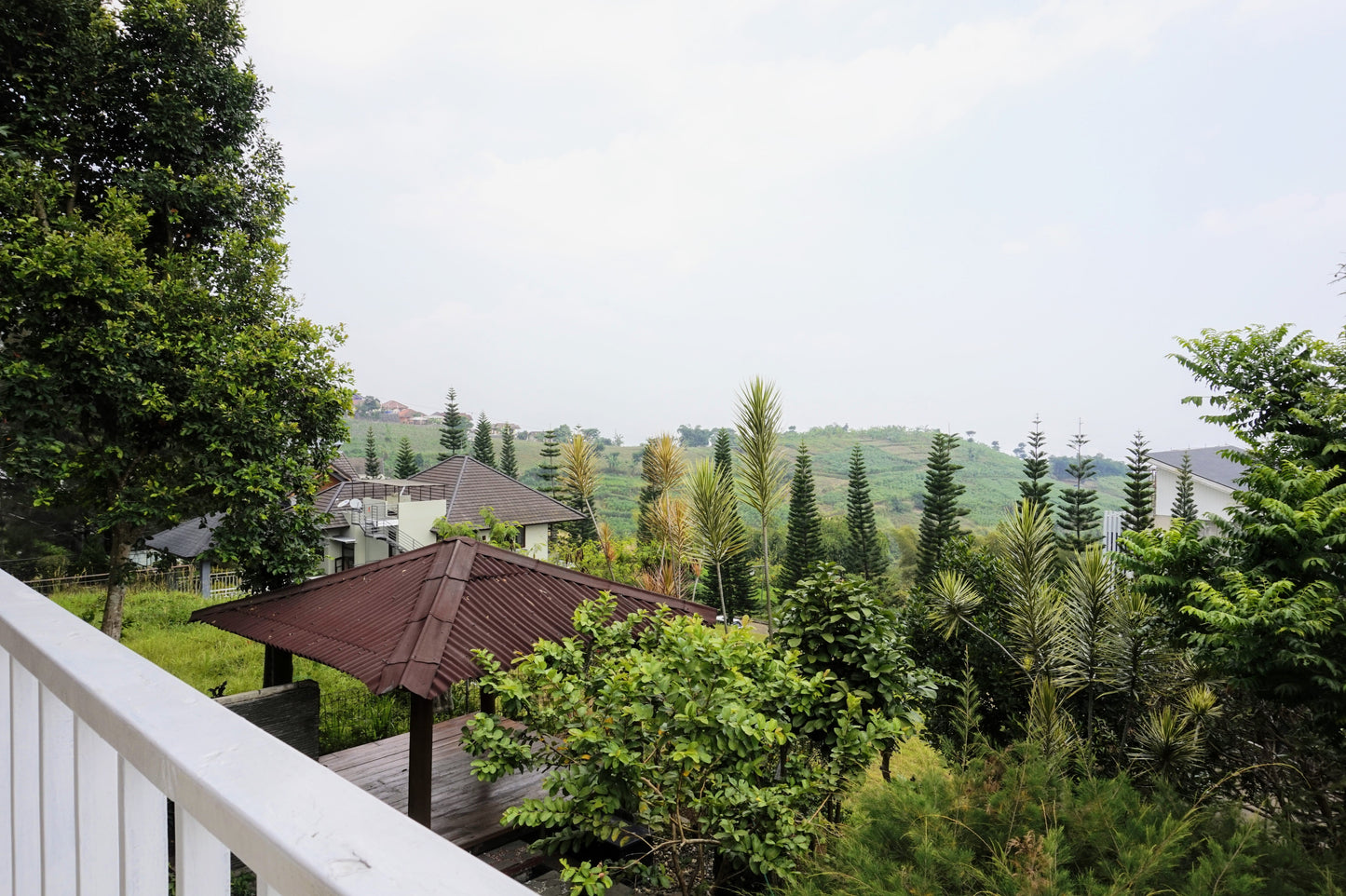 3 BR De Reiz Villa Cemara Syariah - Mountain View - Family Only
