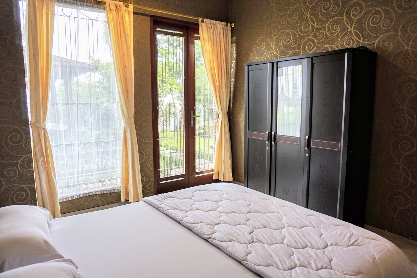 3 BR De Reiz Villa Cemara Syariah - Mountain View - Family Only