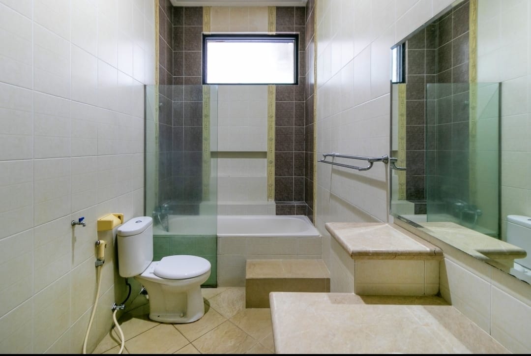 Villa Yunie Syariah, 4 BR, Private Swimming Pool