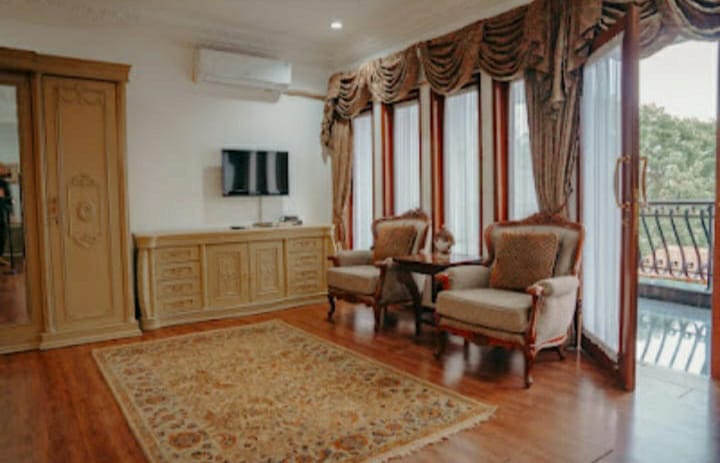 Villa Yerli Syariah, 6 kamar, Private Swimming Pool, View Indah ke kota Bandung dan ke Gunung
