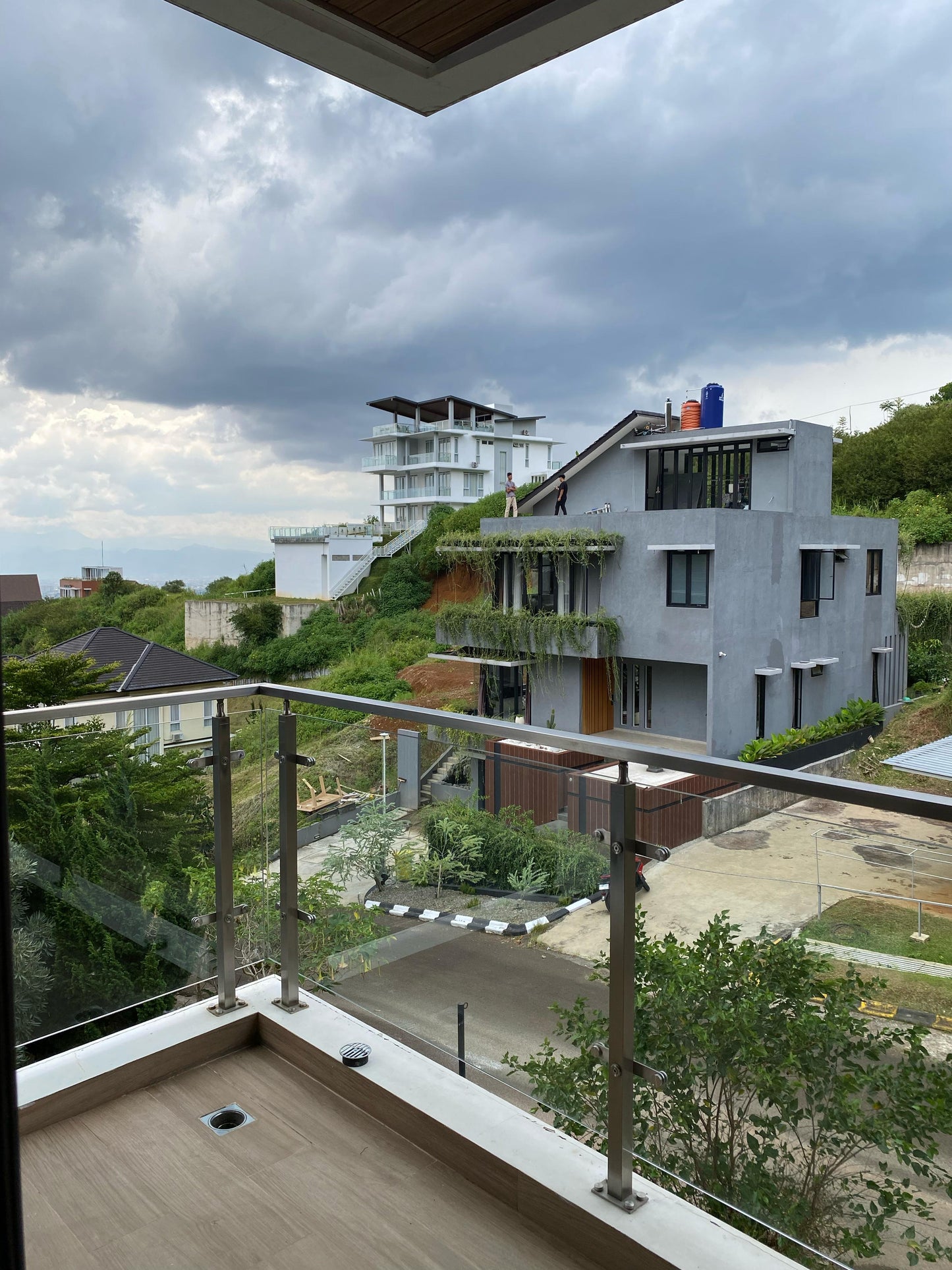 4 BR De Reiz Villa Rose Syariah - City View - Family Only (GAds)