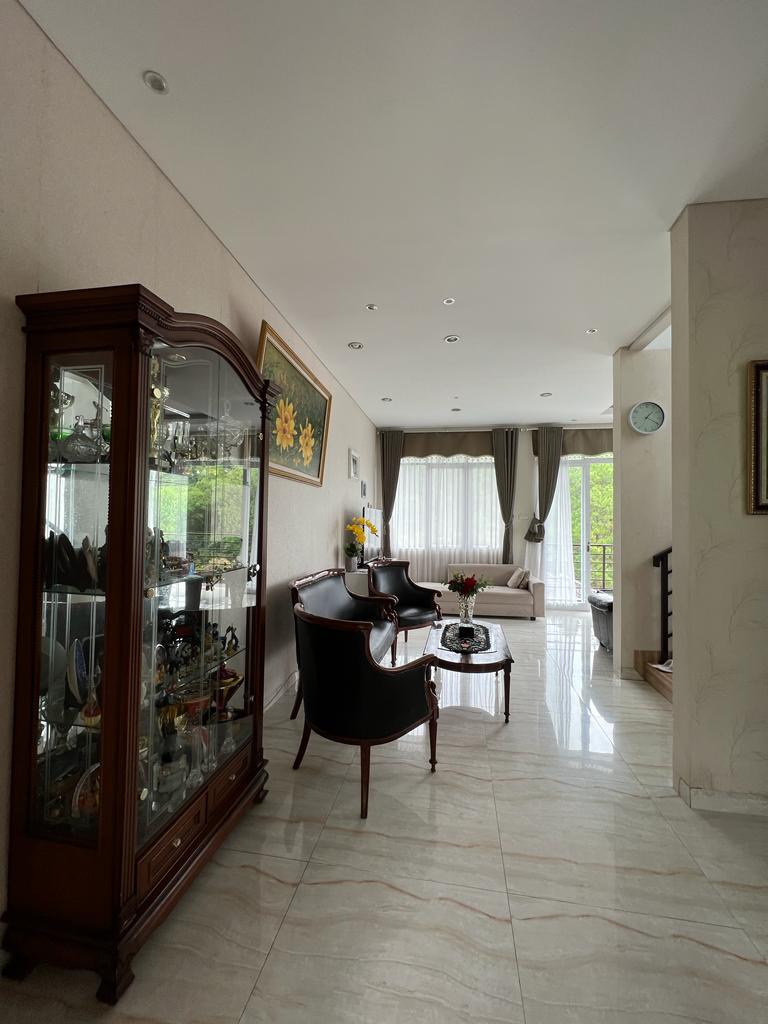 4 BR De Reiz Villa Forest Hill Syariah - Private Swiming Pool - Family Only