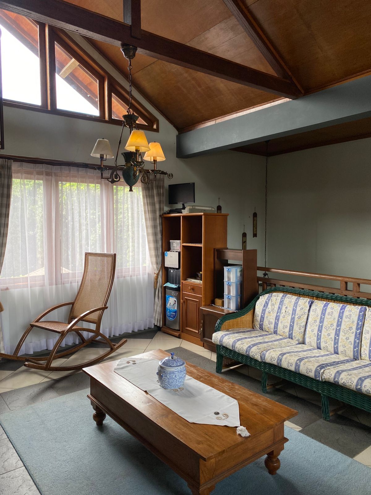 4 BR De Reiz Villa Cipaheut Syariah - Homey Villa- Family Only