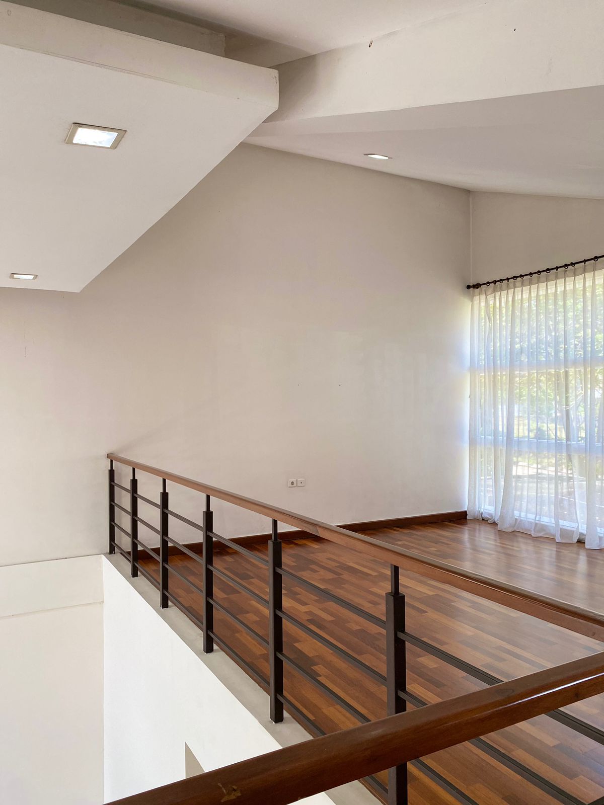 4 BR De Reiz Villa Pakar Raya Syariah - Homey Villa - Family Only
