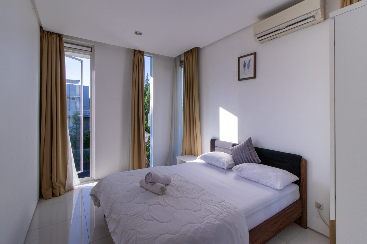 4 BR De Reiz Villa Golf Syariah - Mountain View - Family Only