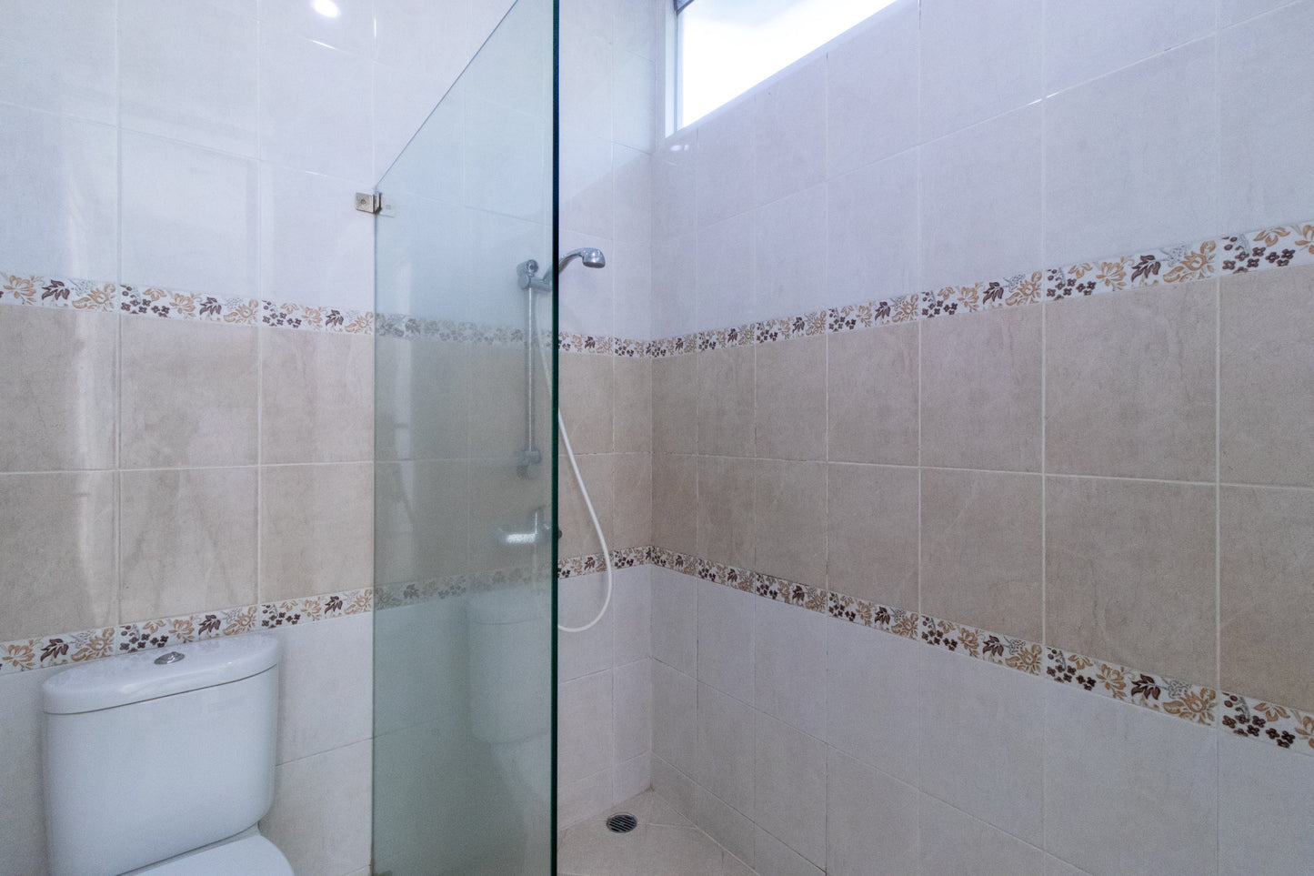 4 BR De Reiz Villa Golf Syariah - Mountain View - Family Only