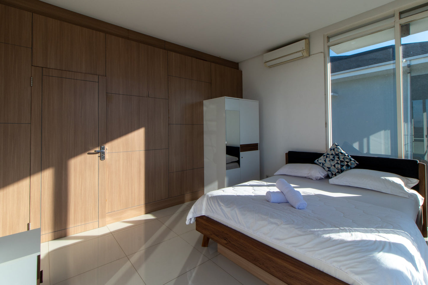 4 BR De Reiz Villa Golf Syariah - Mountain View - Family Only