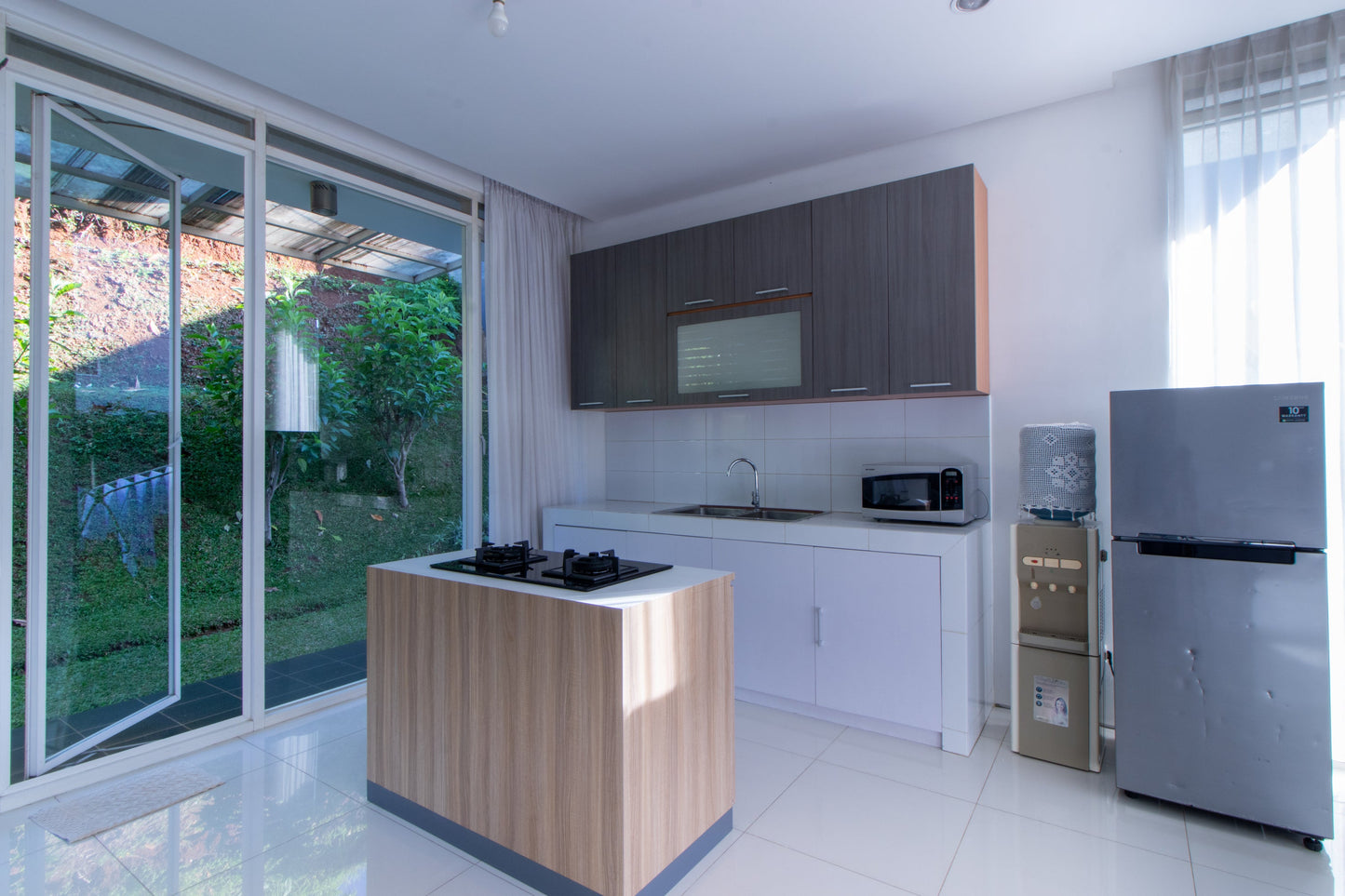 4 BR De Reiz Villa Golf Syariah - Mountain View - Family Only