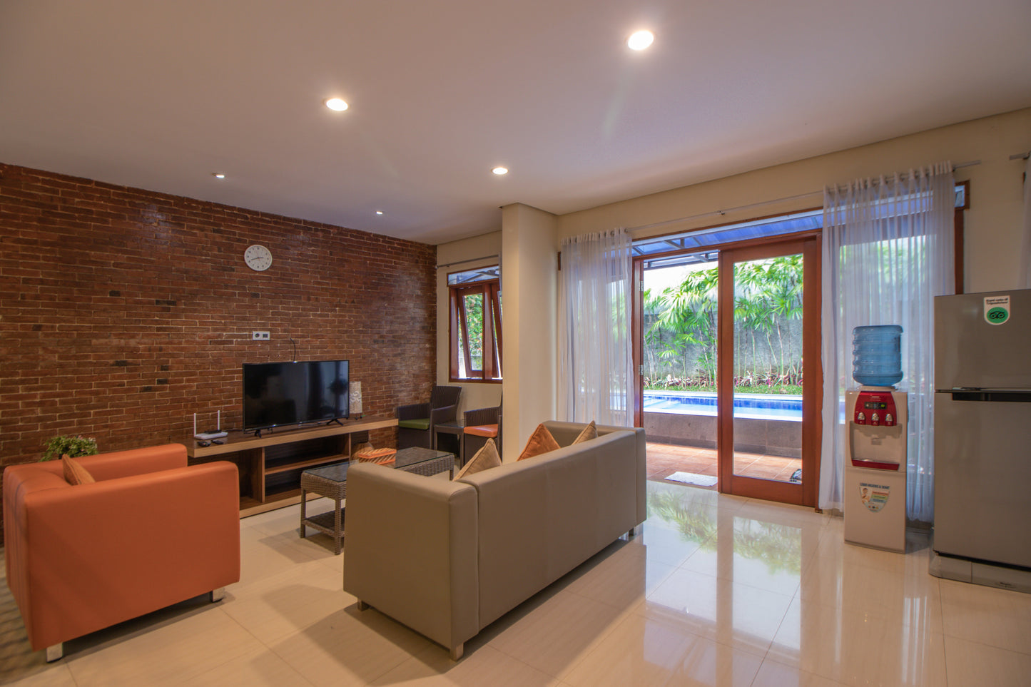 3 BR De Reiz Villa Dago Syariah - Private Swiming Pool - Family Only