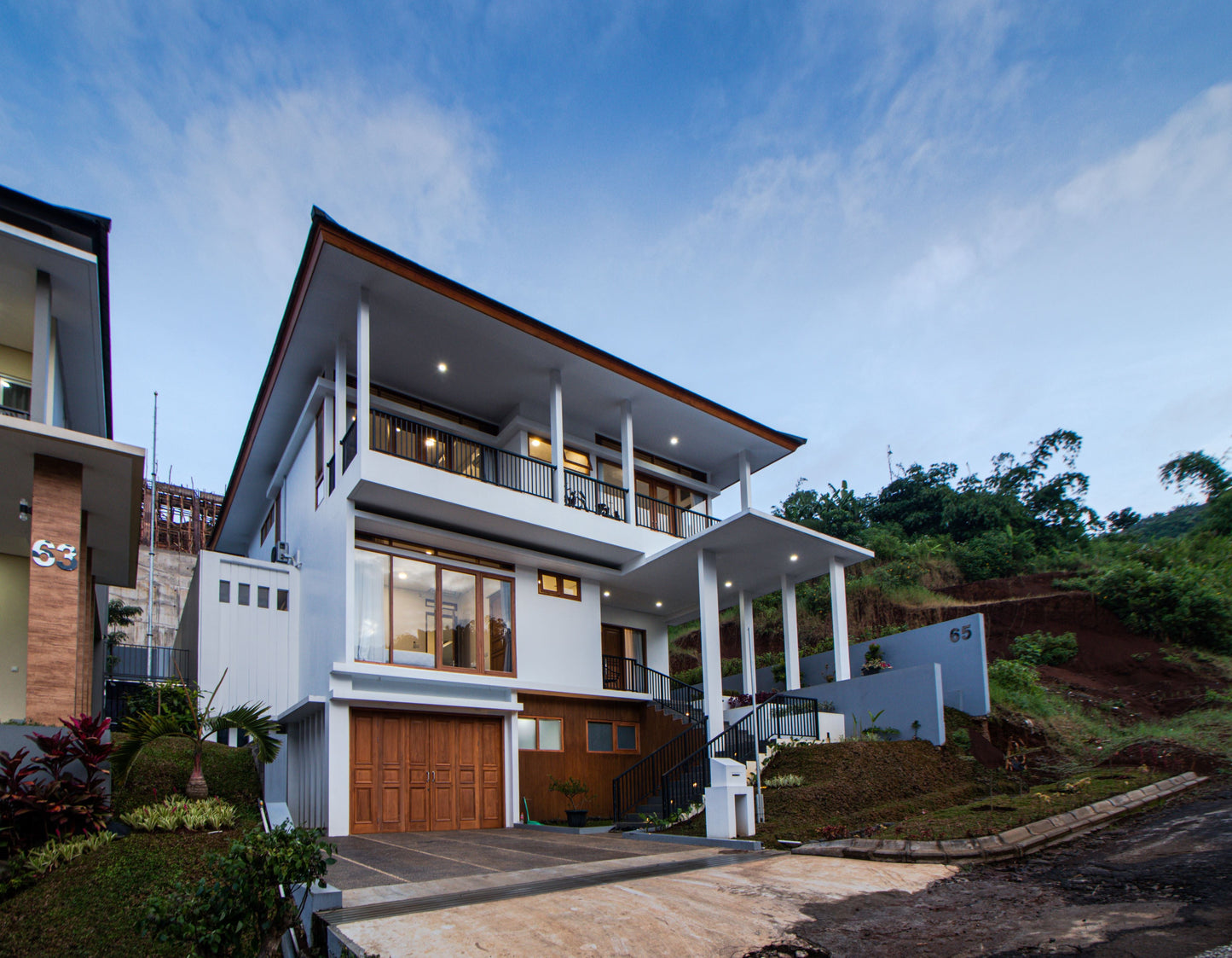 4 BR De Reiz Villa Ara Syariah - Private Swiming Pool - Family Only