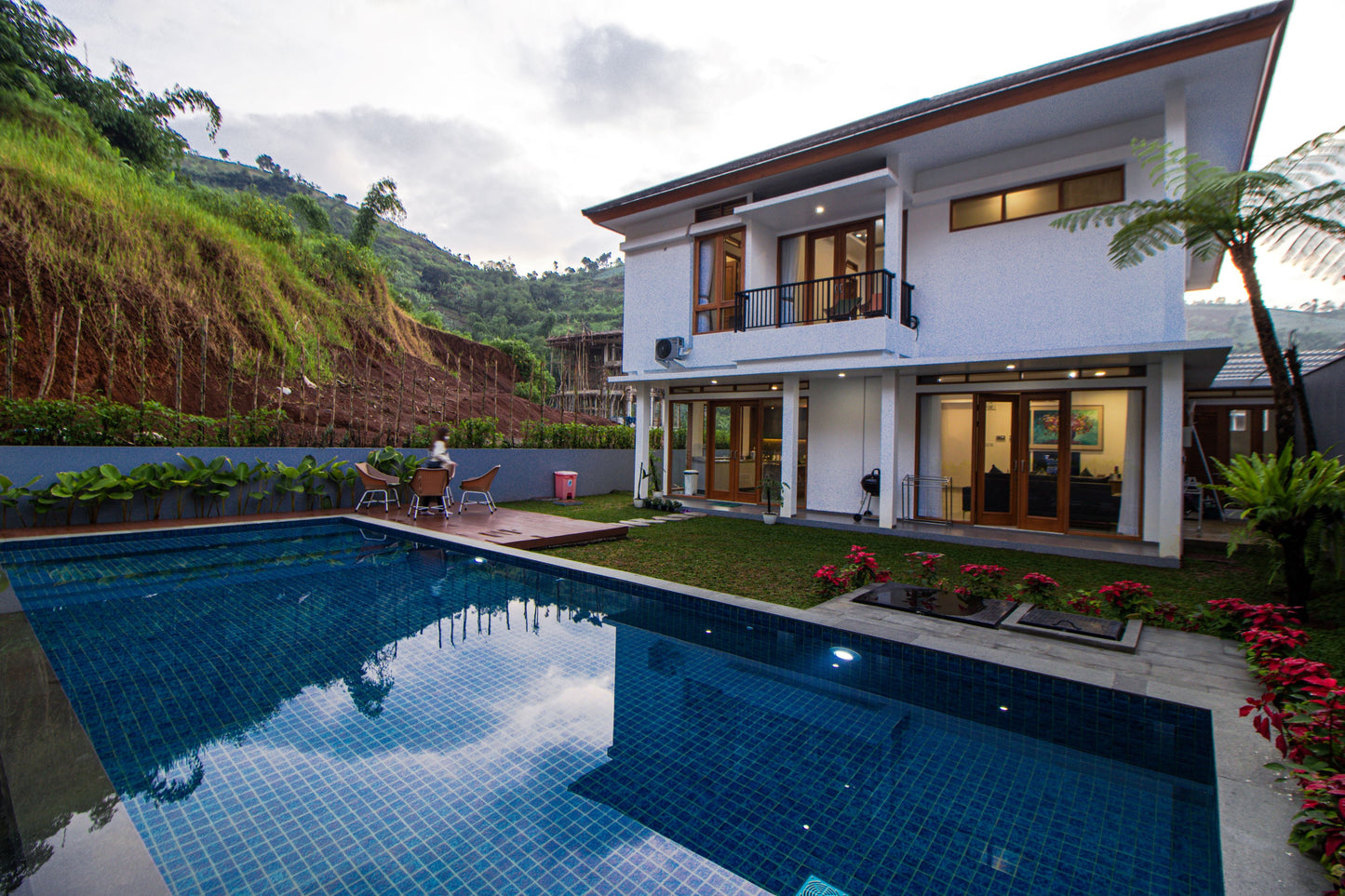 4 BR De Reiz Villa Ara Syariah - Private Swiming Pool - Family Only