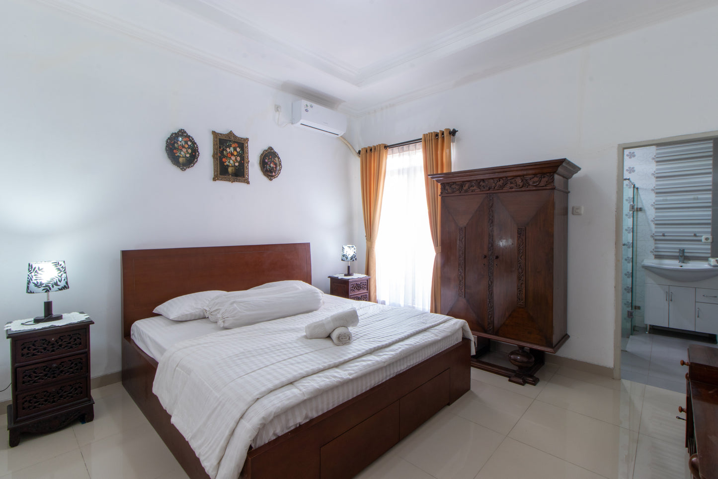 4 BR De Reiz Villa Tirta Syariah - Private Swiming Pool - Family Only