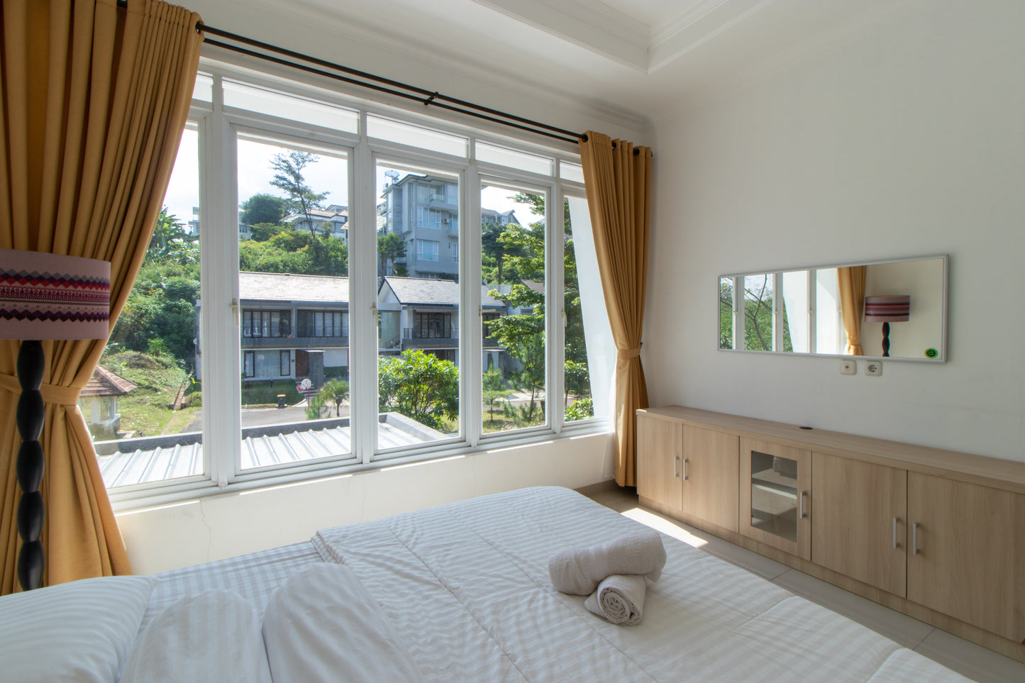 4 BR De Reiz Villa Tirta Syariah - Private Swiming Pool - Family Only