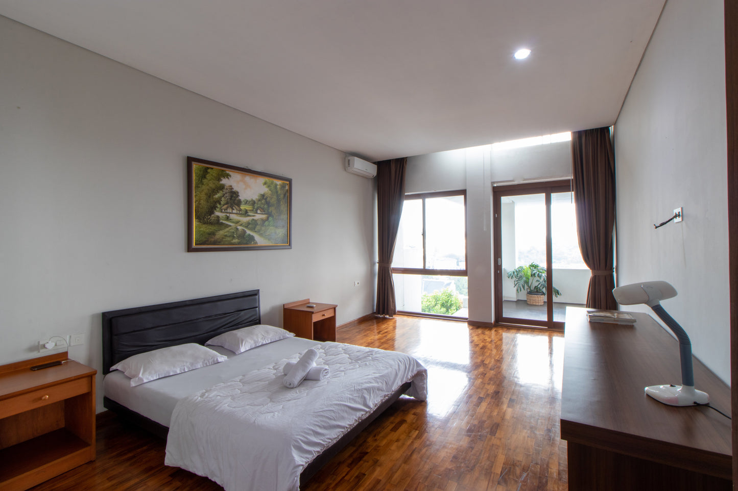 4 BR De Reiz Villa Naba Syariah - Private Swiming Pool - Family Only