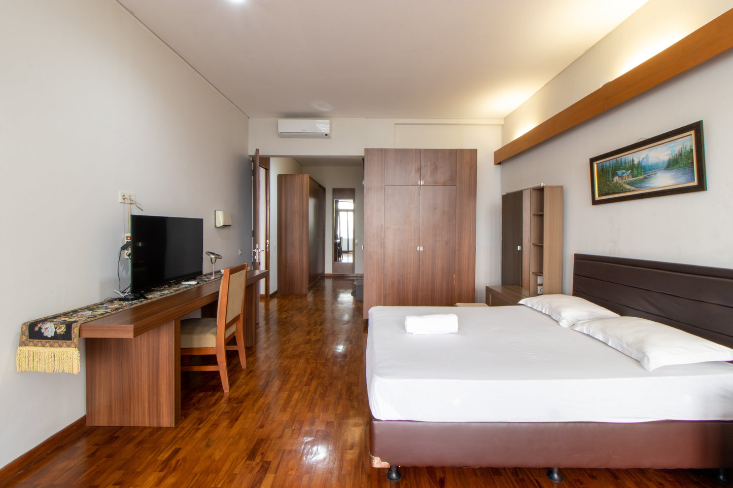4 BR De Reiz Villa Naba Syariah - Private Swiming Pool - Family Only