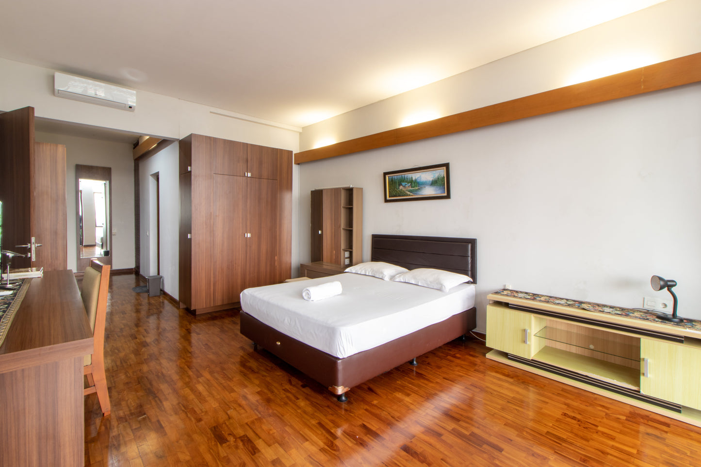 4 BR De Reiz Villa Naba Syariah - Private Swiming Pool - Family Only