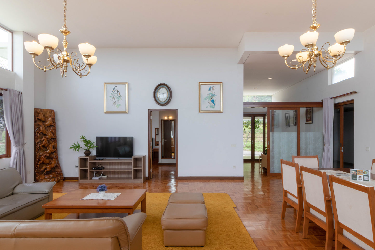 5 BR De Reiz Villa Firen Syariah - City View - Family Only