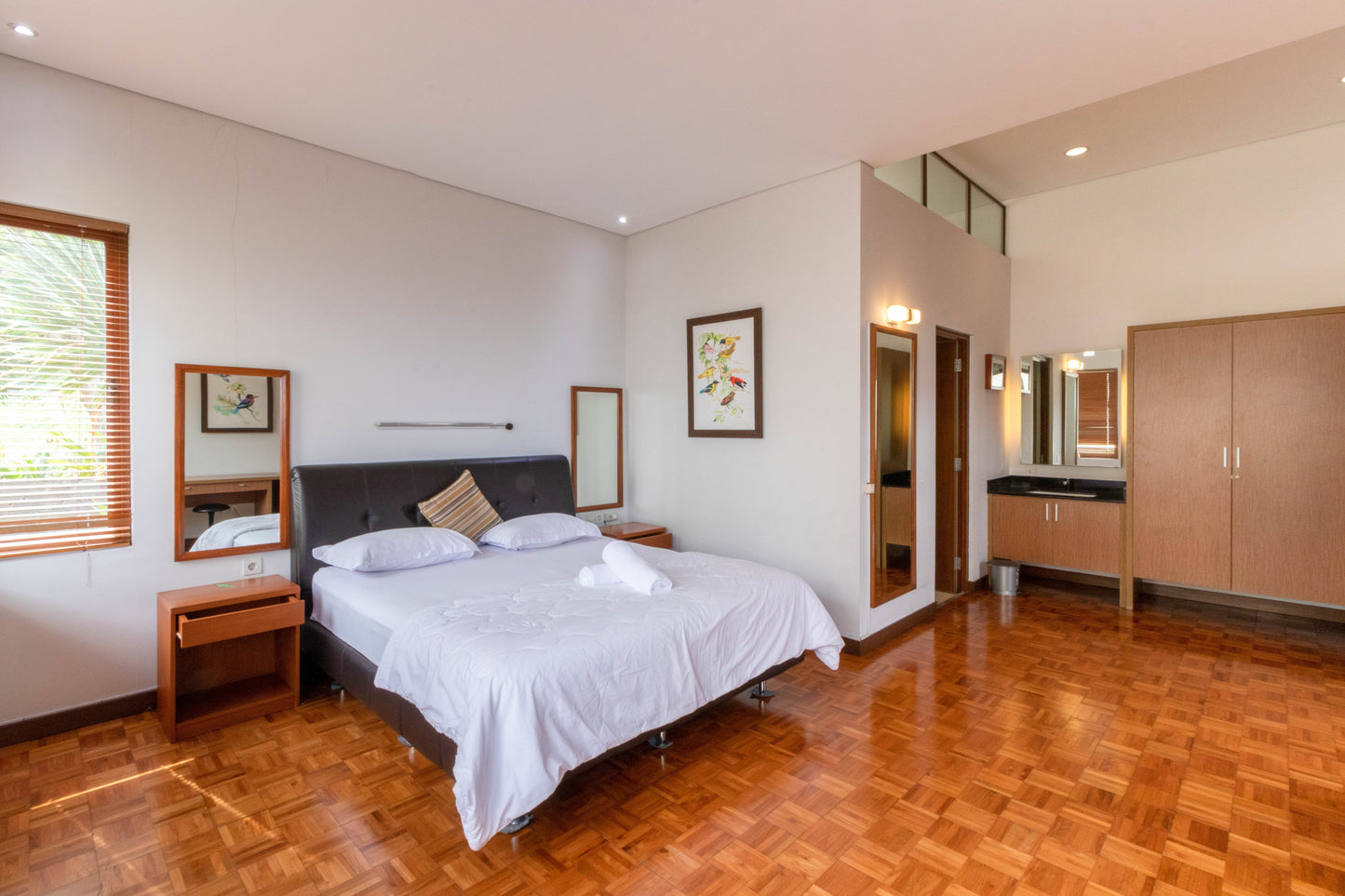5 BR De Reiz Villa Firen Syariah - City View - Family Only