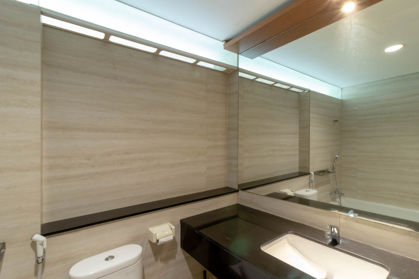 5 BR De Reiz Villa Firen Syariah - City View - Family Only