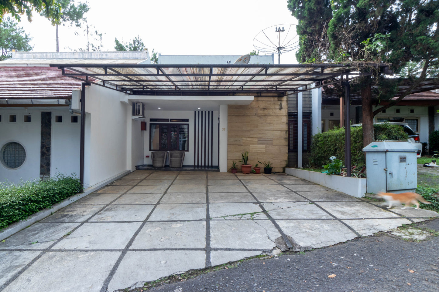 3 BR De Reiz Villa Kesuma Syariah - Mountain View - Family Only (GAds)