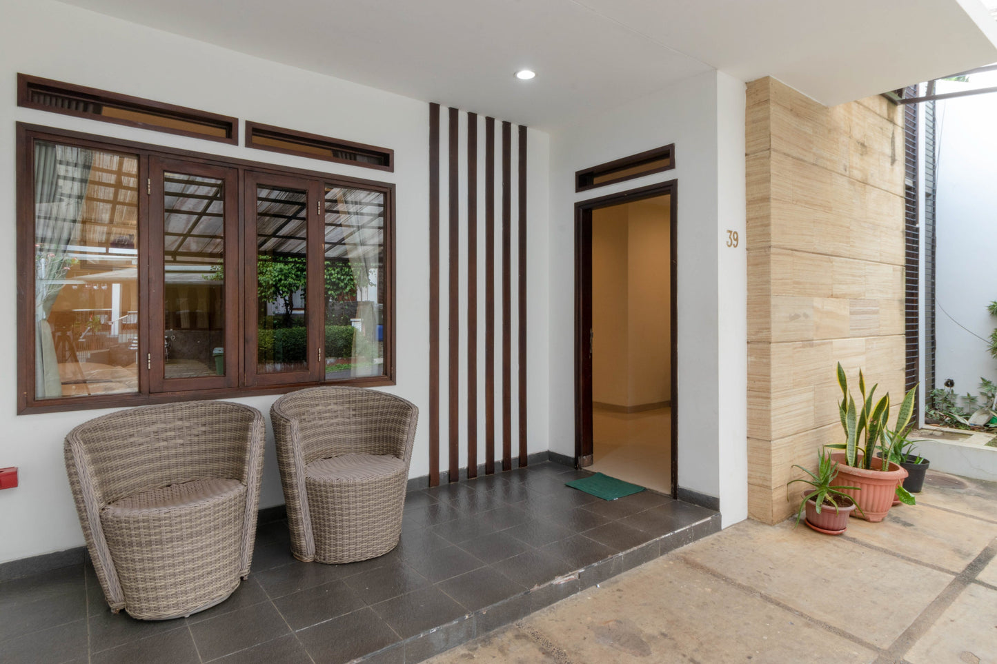 3 BR De Reiz Villa Kesuma Syariah - Mountain View - Family Only (GAds)