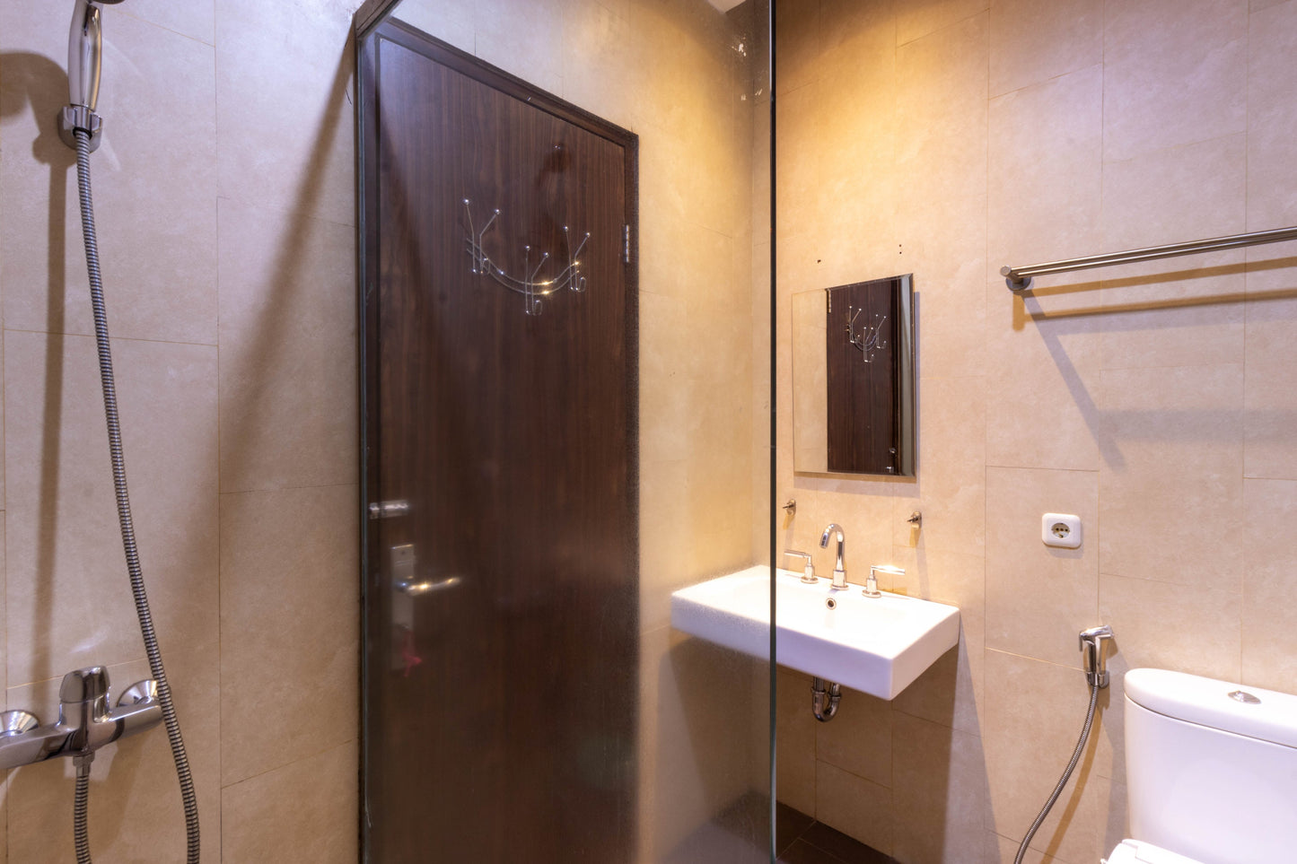 3 BR De Reiz Villa Kesuma Syariah - Mountain View - Family Only (GAds)