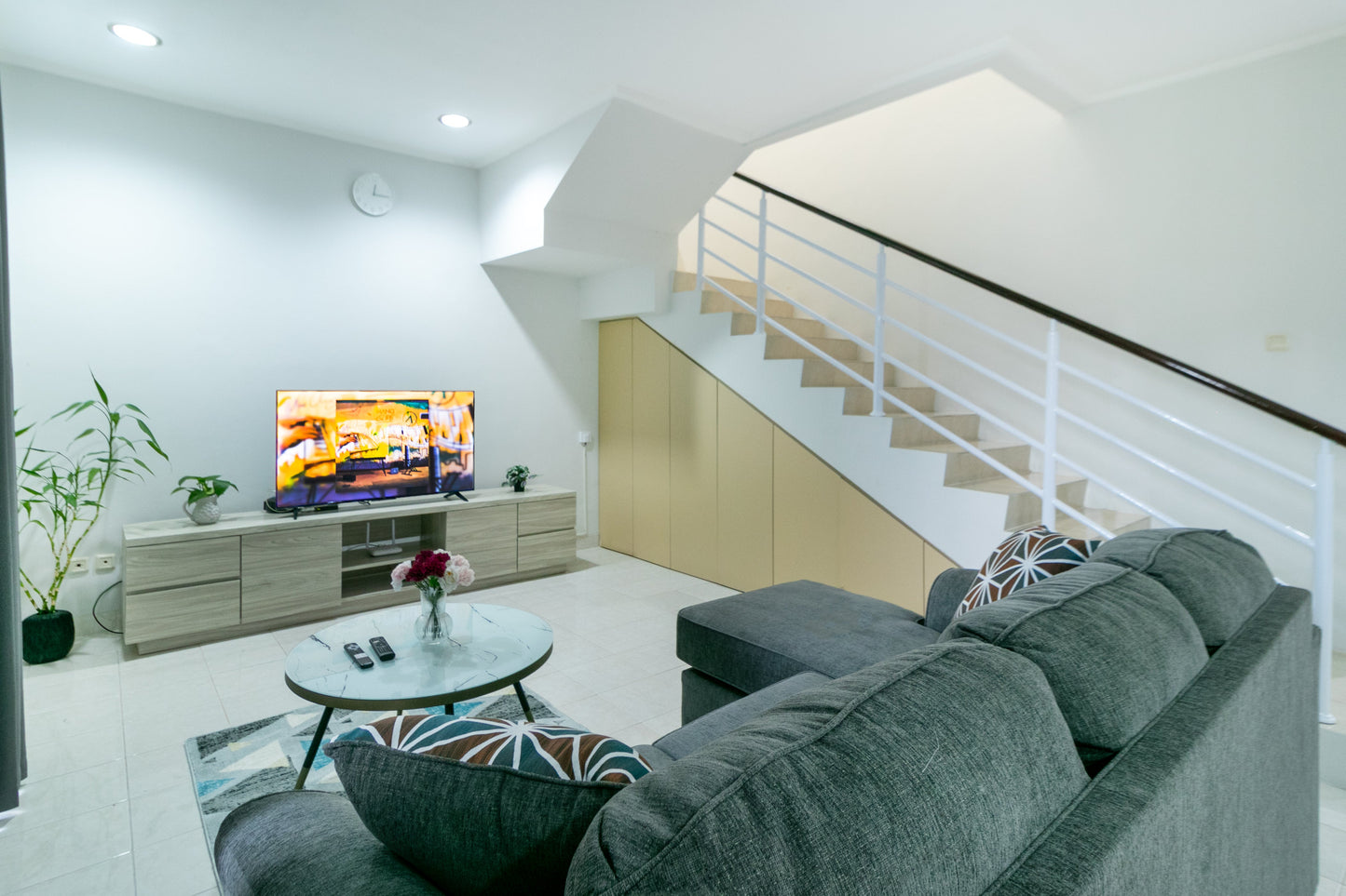 3 BR De Reiz Aisyah Villa Syariah - Private Swiming Pool - Family Only