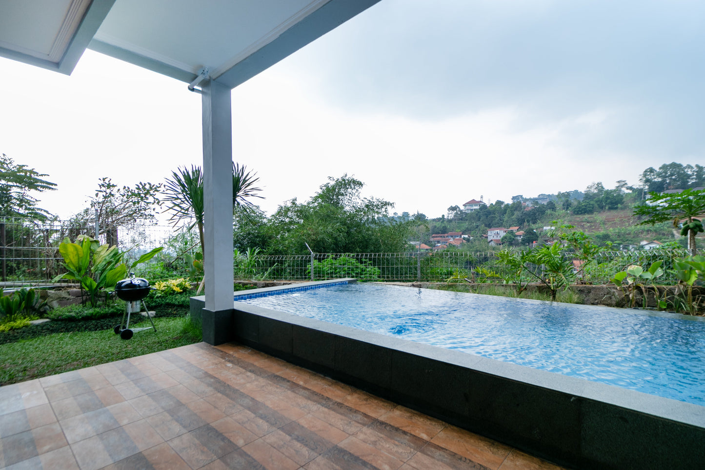 3 BR De Reiz Aisyah Villa Syariah - Private Swiming Pool - Family Only