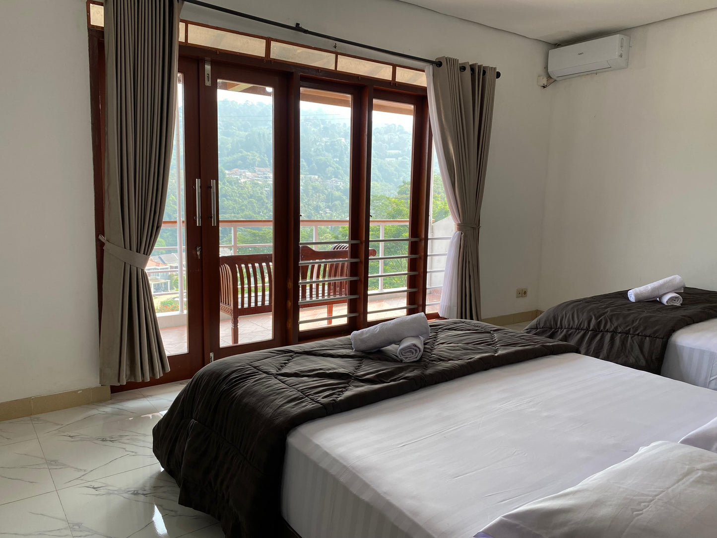 De Reiz Villa Yunie9 - Villa Khusus Keluarga