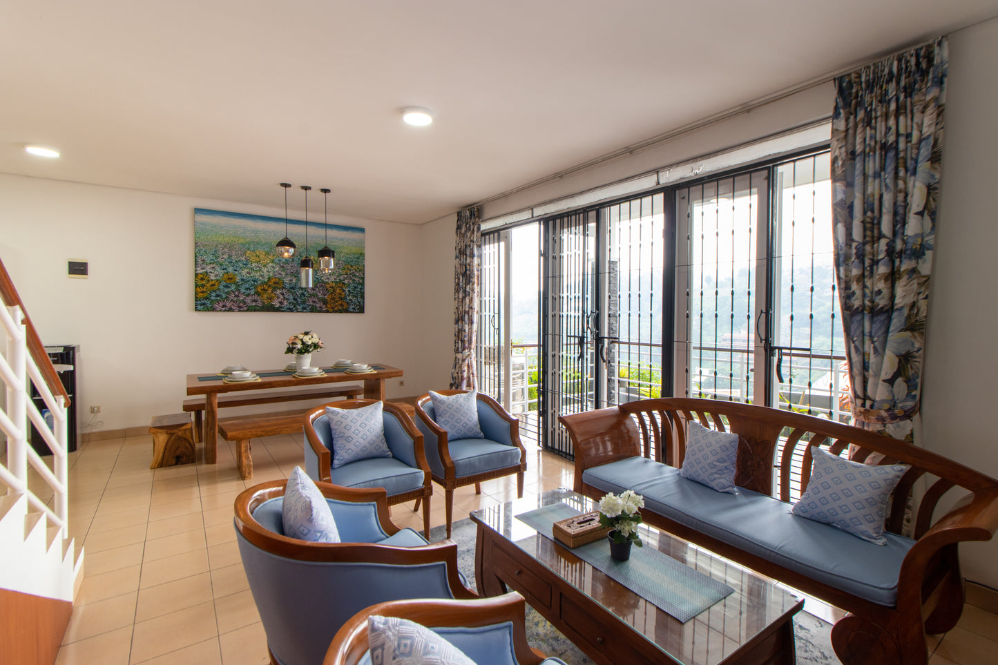 Villa Pryam Syariah, 3BR, View Indah ke Kota Bandung dan ke Bukit Dago