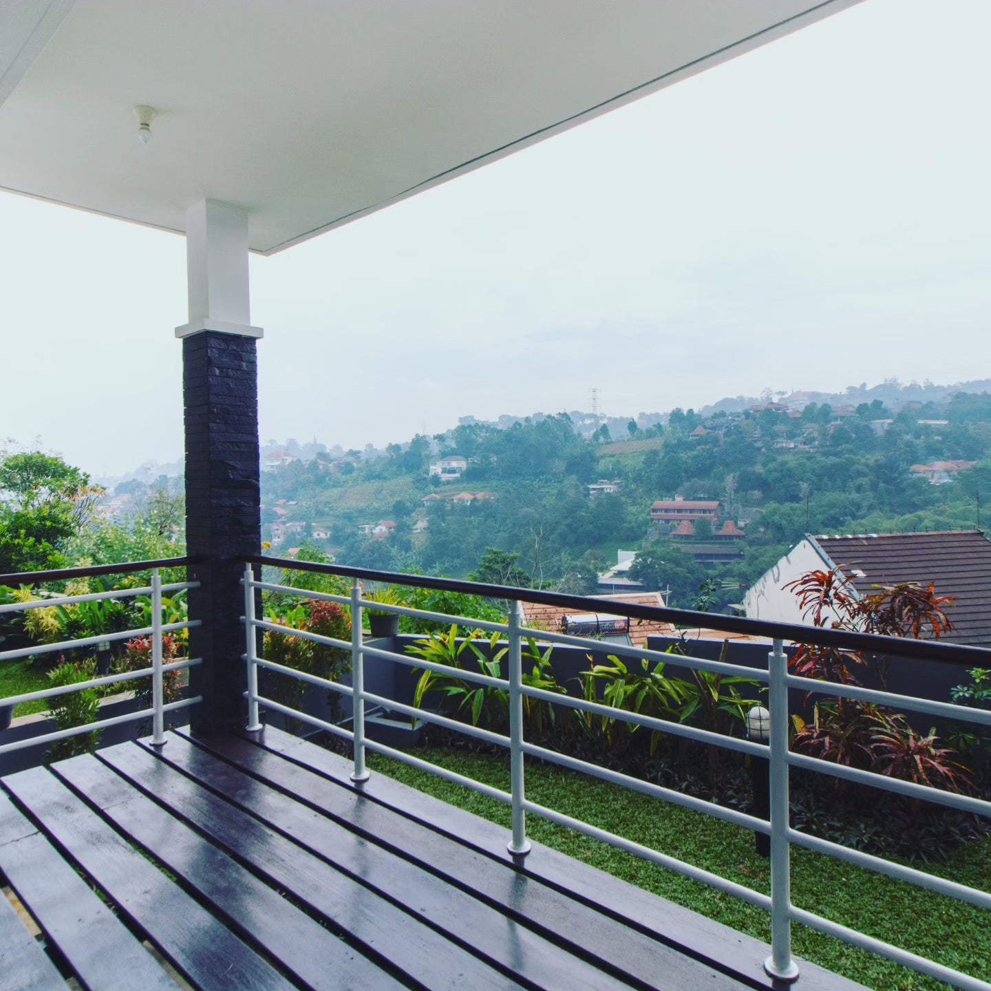Villa Pryam Syariah, 3BR, View Indah ke Kota Bandung dan ke Bukit Dago
