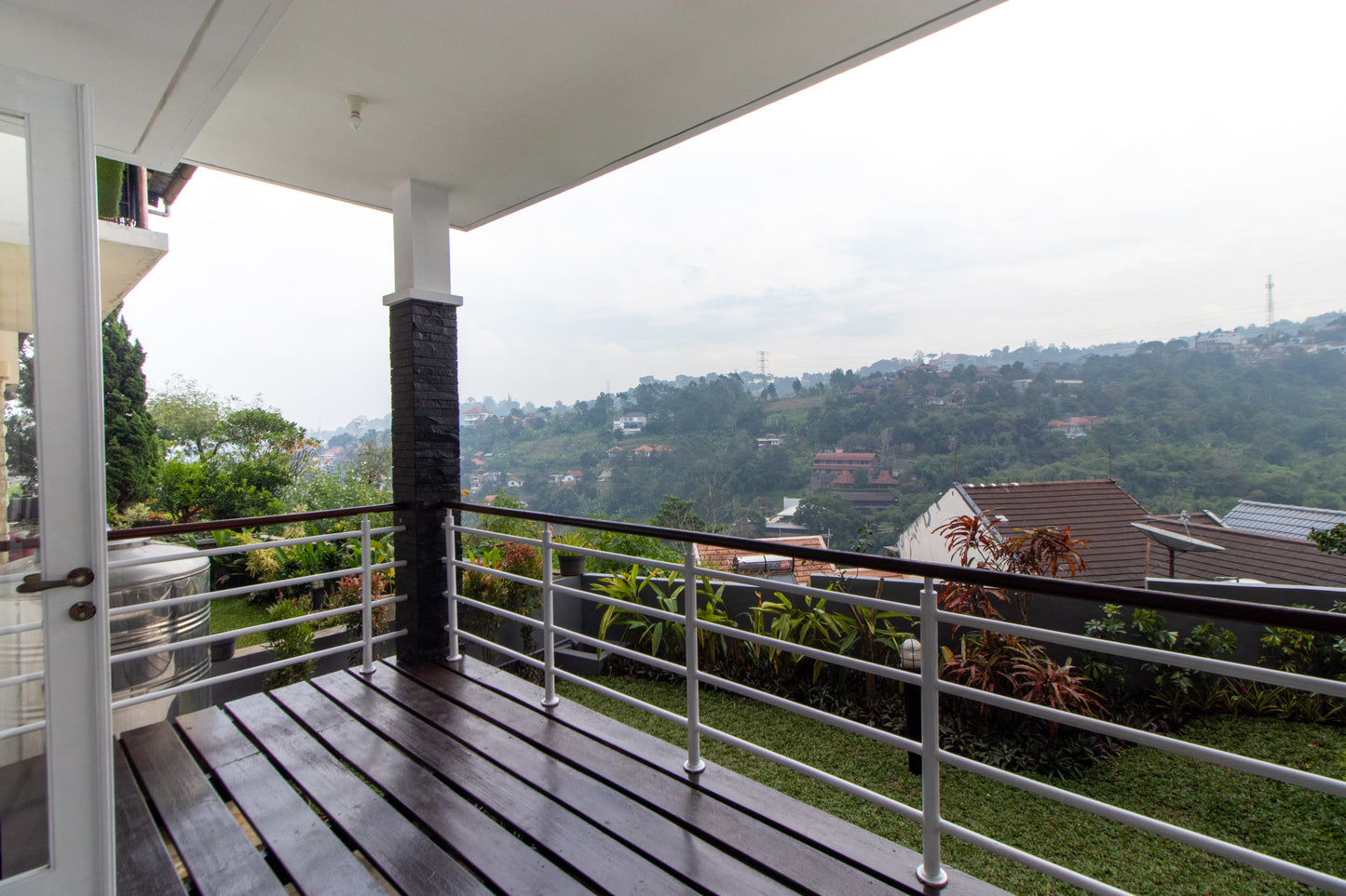 Villa Pryam Syariah, 3BR, View Indah ke Kota Bandung dan ke Bukit Dago