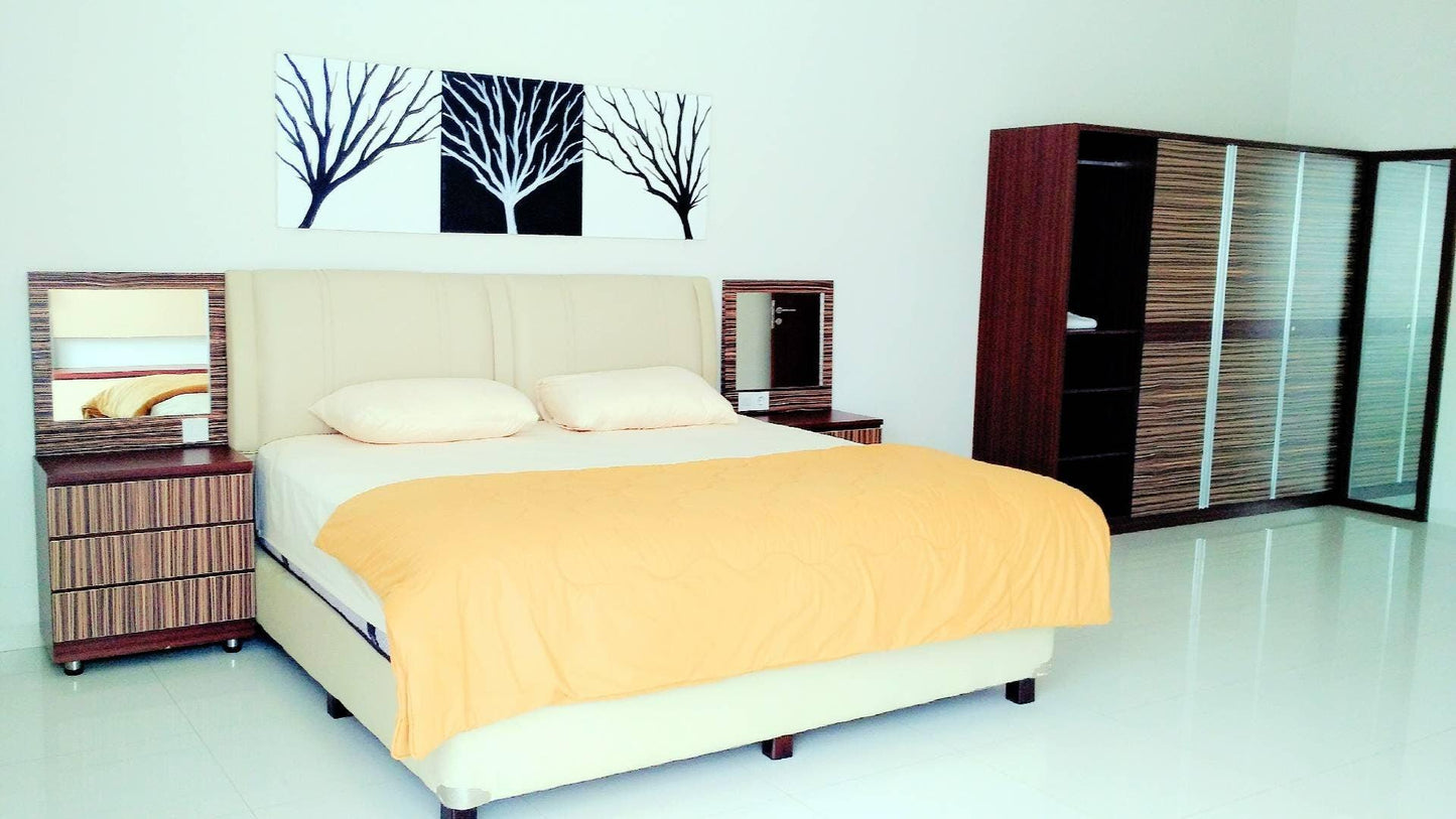 Villa Tina Syariah, 4 BR, Family Only, View Indah ke Resort Dago Pakar - De Reiz Villa