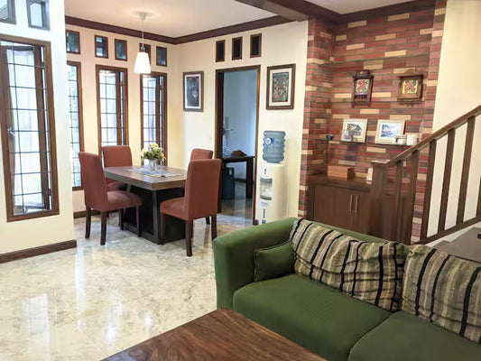 3 BR De Reiz Villa Dago35 Syariah - Budget Villa - Family Only