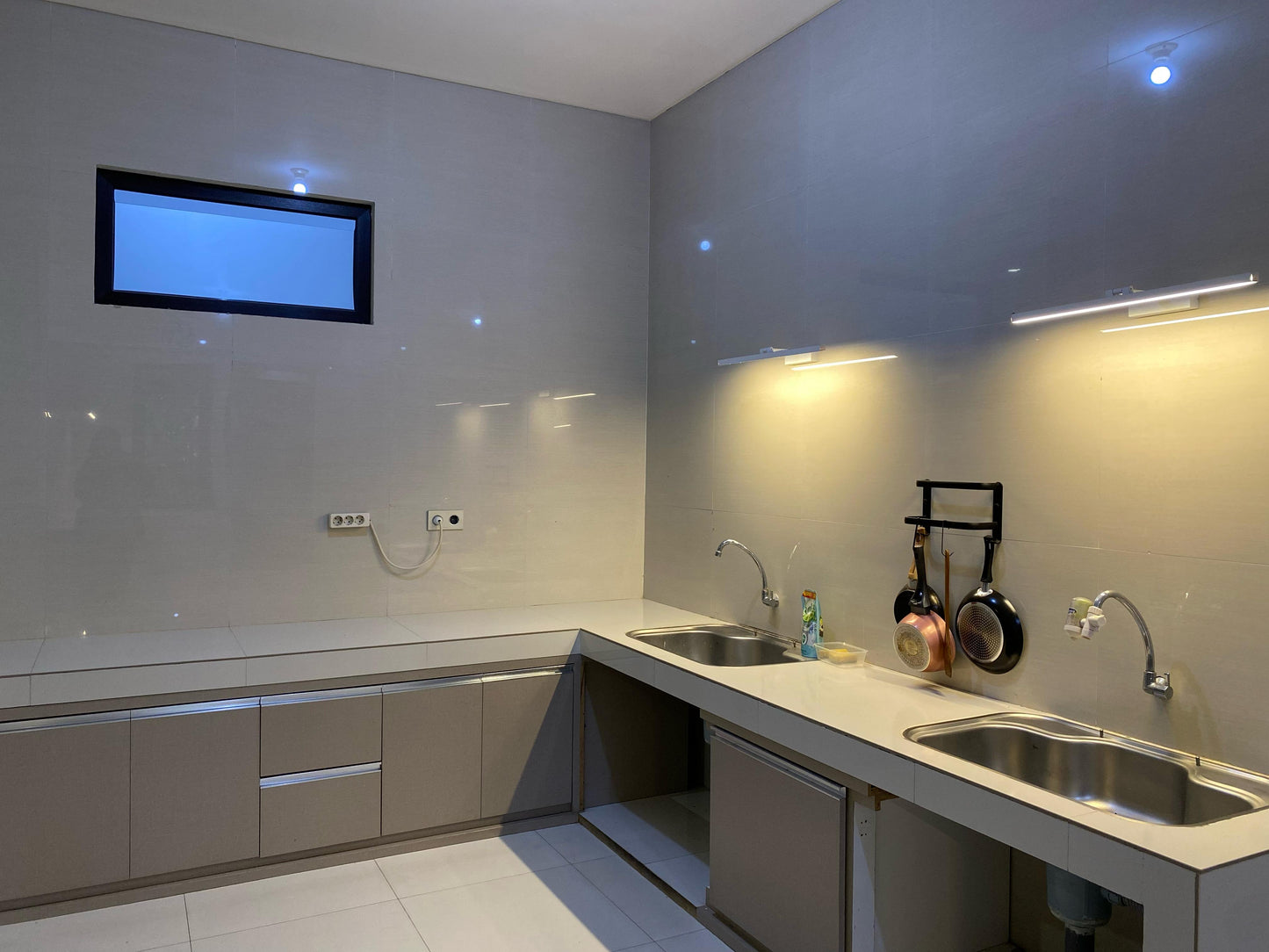4 BR De Reiz Villa Rose Syariah - City View - Family Only