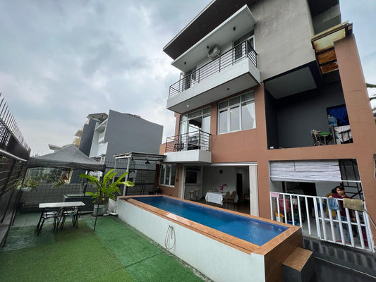 4 BR De Reiz Villa Forest Hill Syariah - Private Swiming Pool - Family Only