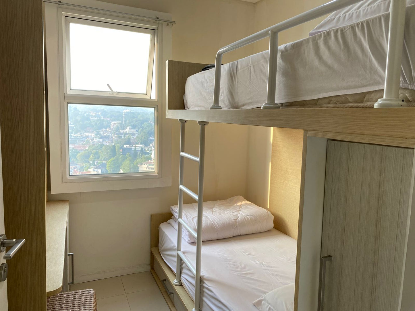 2 BR Apartment Pares 25 - City View - Family Only