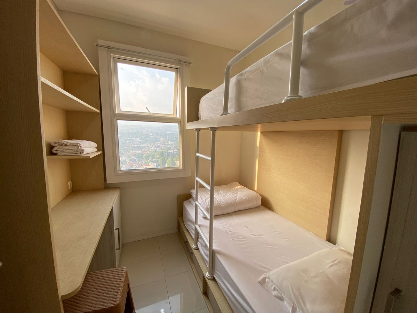 2 BR Apartment Pares 25 - City View - Family Only