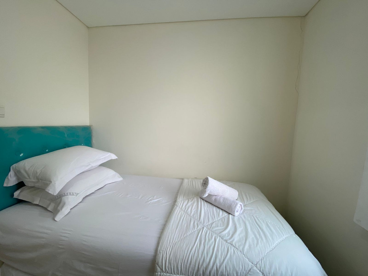 2 BR Apartment Pares 12 - City View - Family Only