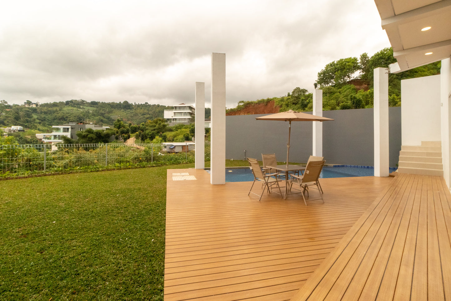 3 BR De Reiz Villa Khalid Syariah - Private Swiming Pool - Family Only