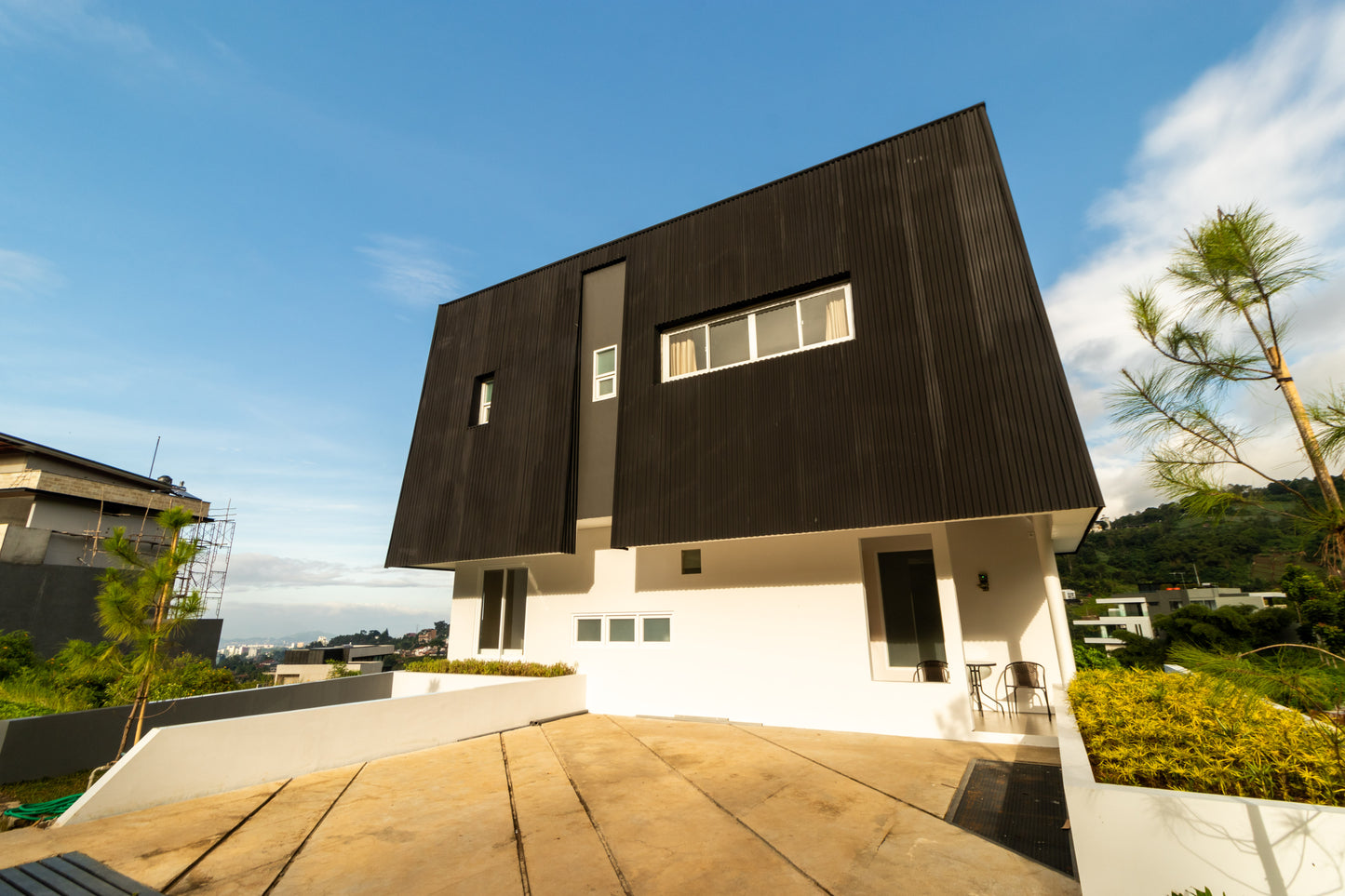 3 BR De Reiz Villa Khalid Syariah - Private Swiming Pool - Family Only