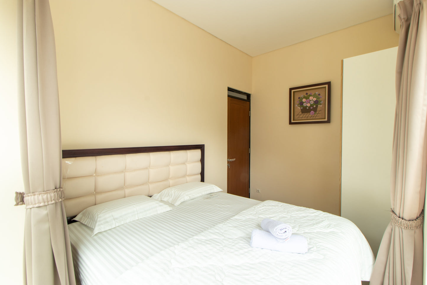 5 BR De Reiz Villa Zakir Syariah - City View -  Family Only (GAds)