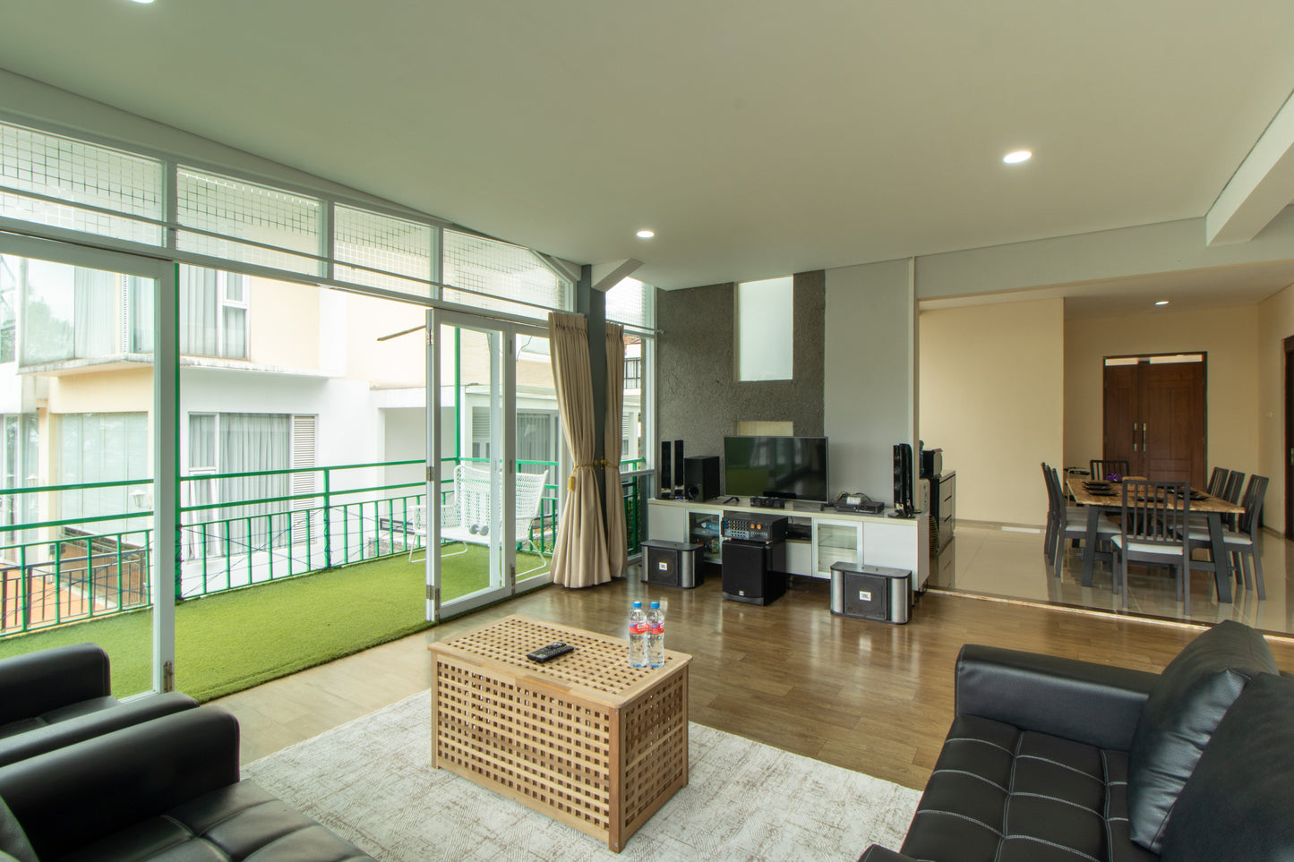 5 BR De Reiz Villa Zakir Syariah - City View -  Family Only (GAds)