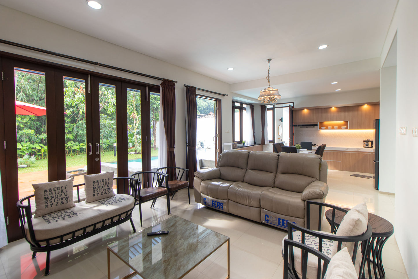 5+1 BR De Reiz Villa Ubud Syariah - Private Swiming Pool - Family Only