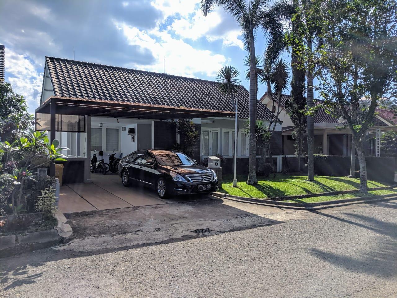 Villa Ligar Adya Syariah 4 BR, Family Only, View ke Resort Dago Pakar - Sewa Villa di Bandung