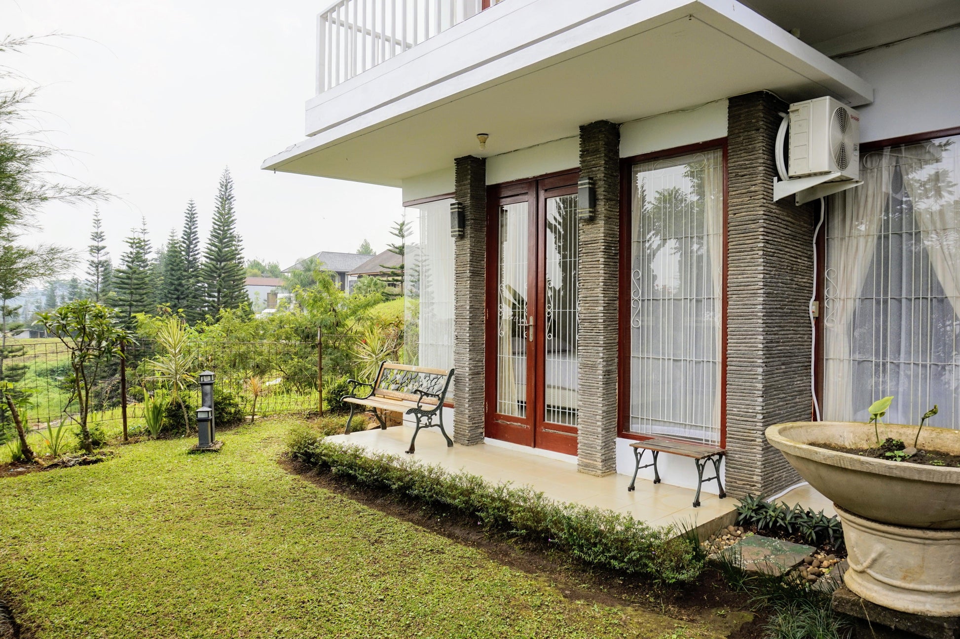 Villa Syariah Cemara, 3 BR, Family Only, View Indah ke kota Bandung dan ke Gunung - De Reiz Villa