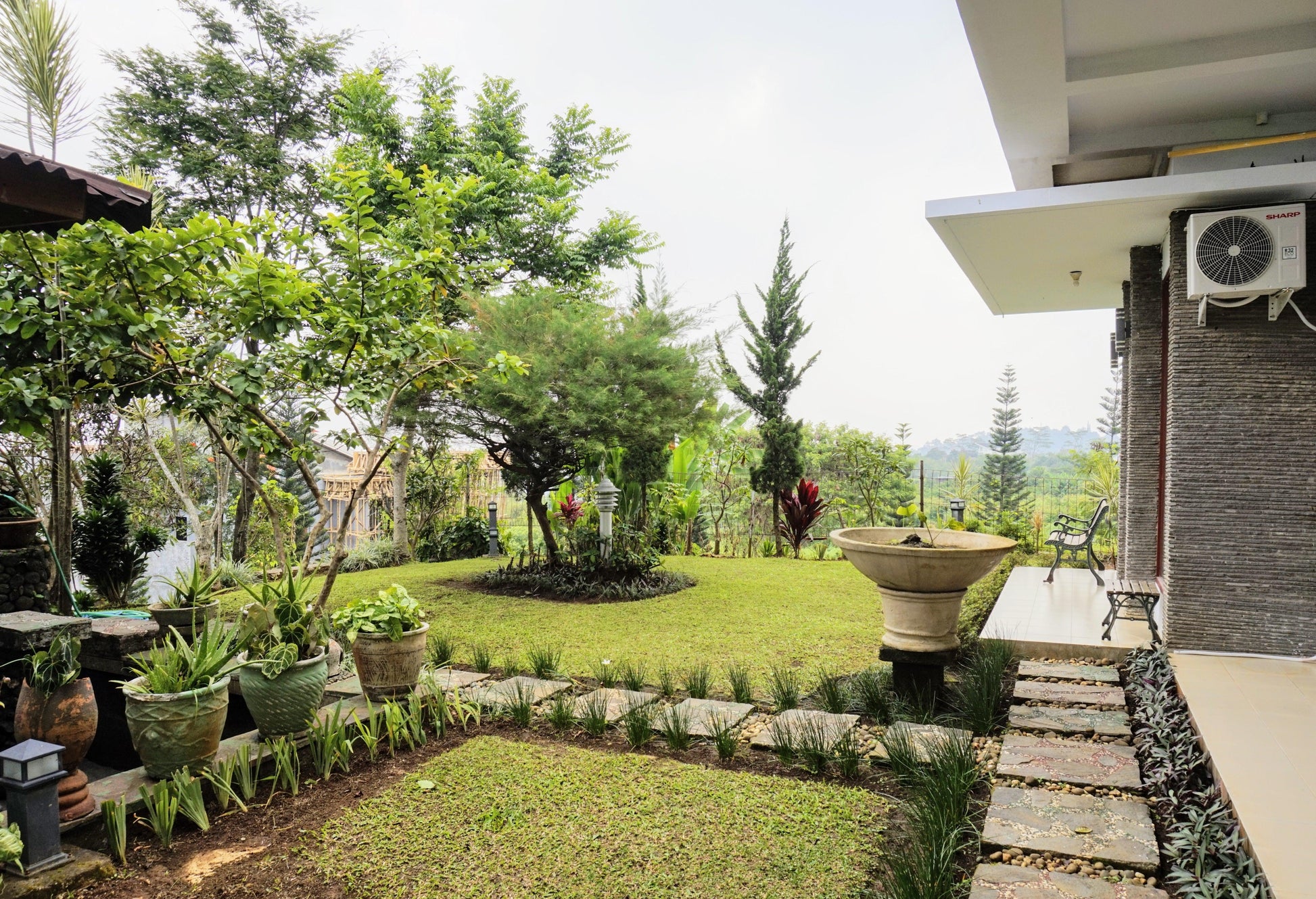 Villa Syariah Cemara, 3 BR, Family Only, View Indah ke kota Bandung dan ke Gunung - De Reiz Villa