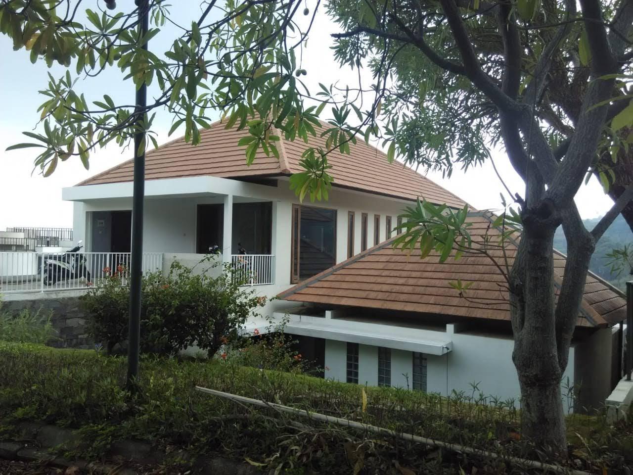 Villa Kencana Syariah, 4+1 BR, Family Only, View Indah ke kota Bandung dan ke Bukit Dago - Sewa Villa di Bandung